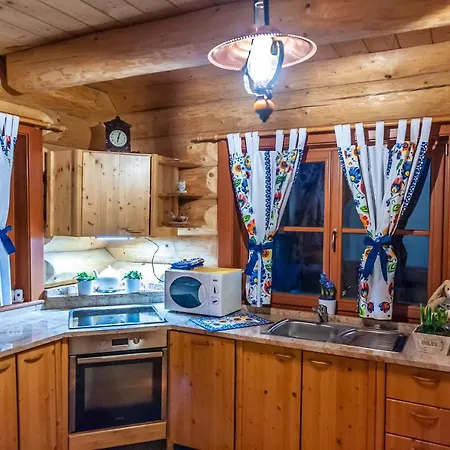 Na Brehu Liptovskej Mary * Bobrovník